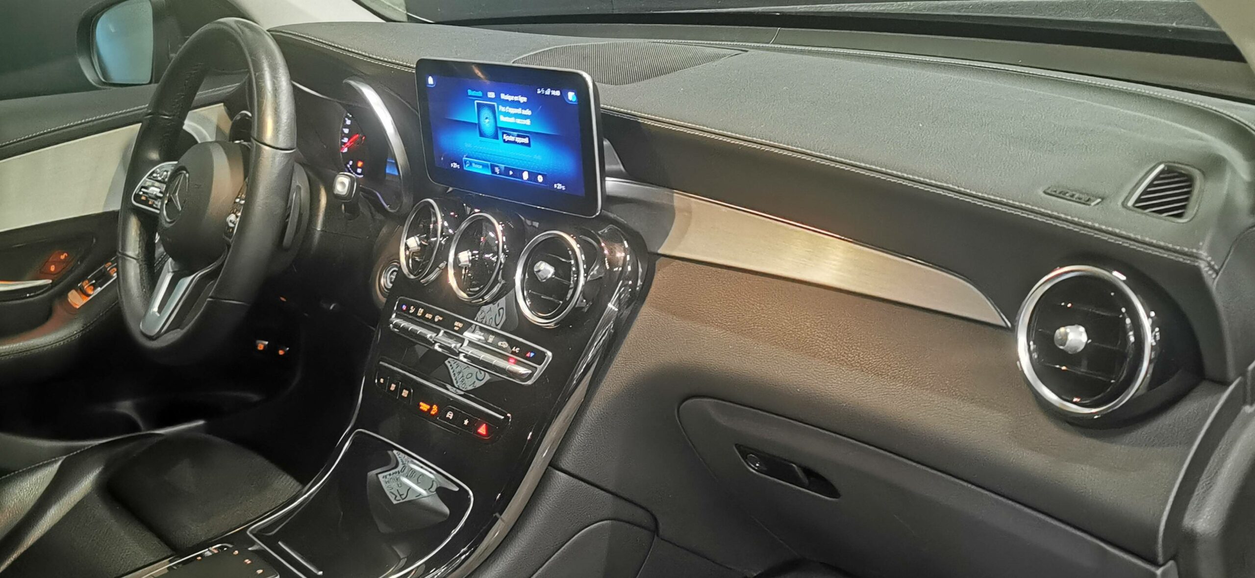mercedes_glc-300-e-eq-power-9g-tronic-4matic_business-line_30