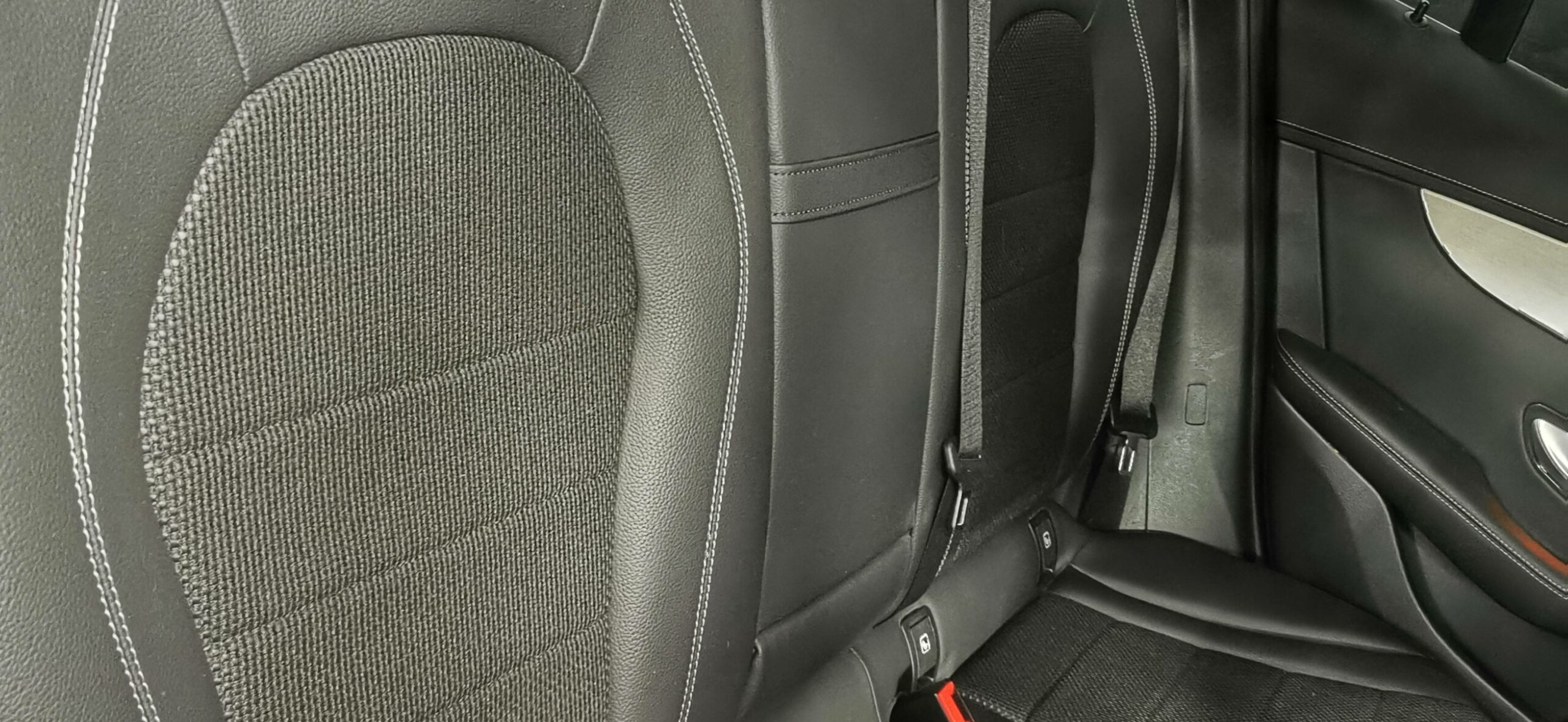 mercedes_glc-300-e-eq-power-9g-tronic-4matic_business-line_32