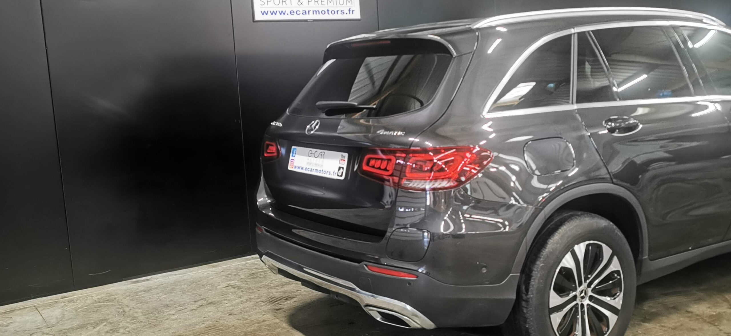 mercedes_glc-300-e-eq-power-9g-tronic-4matic_business-line_51